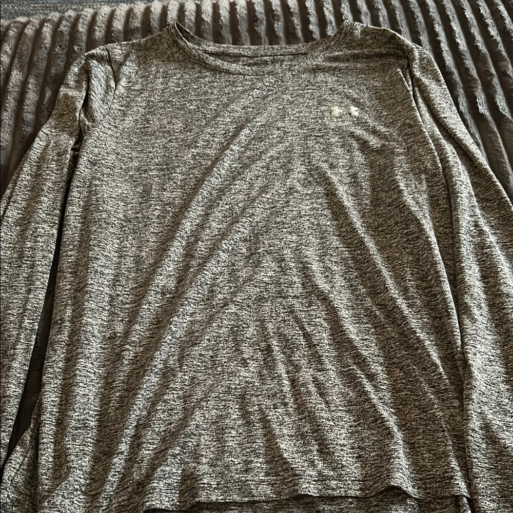 Under Armour Gray Long Sleeve Tee
